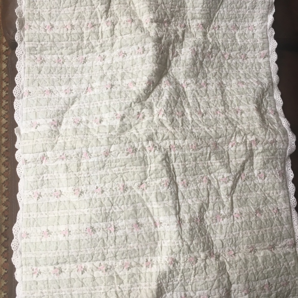 NW VINTAGE CHIC MINT PINK ROSES QUILT STD SHAM